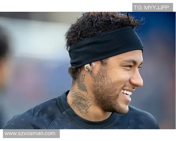 足球明星照片纹身男士的个性表达与时尚潮流探讨